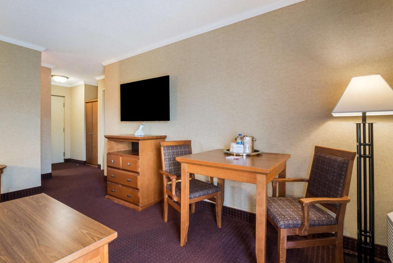 Best Western Plus Norwester Hotel & Conference Centre Thunder Bay Extérieur photo